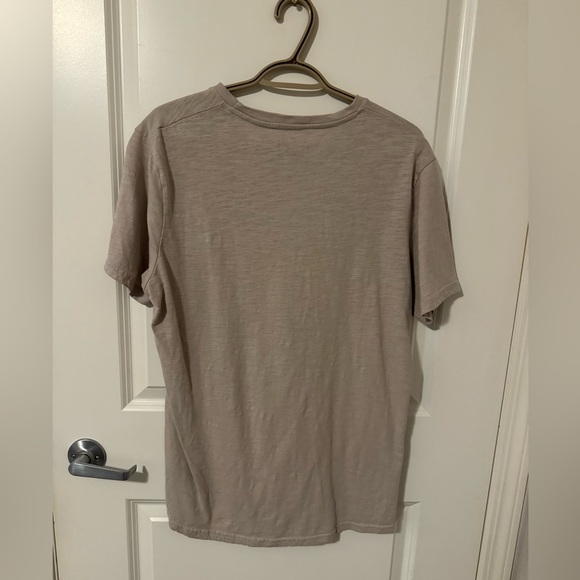 Men’s Carbon T-Shirt - Picture 2 of 3